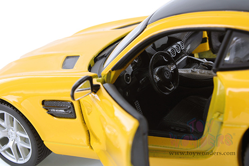 Showcasts® Collectibles - Mercedes-Benz AMG GT Hard Top (1/24 scale diecast model car, Asstd.) 37134 MAP: $19.99