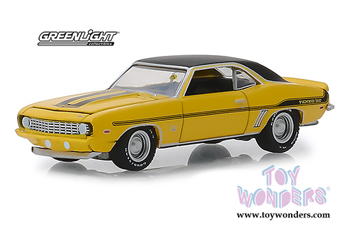 Greenlight - Mecum&trade; Auctions Collector Cars Series 3 Assortment (1/64 scale diecast model car, Asstd.) 37170/48