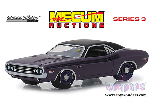 Greenlight - Mecum&trade; Auctions Collector Car Series 3 | Dodge Challenger R/T HEMI&reg; - Houston 2018 (1971, 1/64 scale diecast model car, Crazy Purple) 37170D/48