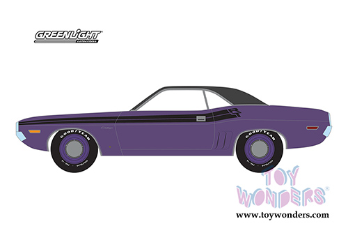 Greenlight - Mecum&trade; Auctions Collector Car Series 3 | Dodge Challenger R/T HEMI&reg; - Houston 2018 (1971, 1/64 scale diecast model car, Crazy Purple) 37170D/48