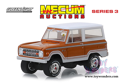 Greenlight - Mecum&trade; Auctions Collector Car Series 3 | Ford Bronco Ranger - Indianapolis 2018 (1977, 1/64 scale diecast model car, Brown/White) 37170E/48
