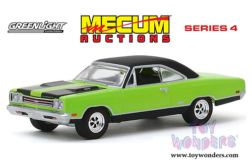 Greenlight - Mecum&trade; Auctions Collector Car Series 4 | Plymouth HEMI&reg; GTX - Louisville 2018 (1969, 1/64 scale diecast model car, Lime Green/Black) 37190C/48
