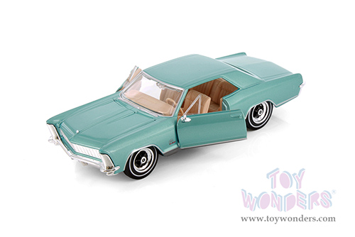 Showcasts® Collectibles - Buick™ Riviera™ Hardtop (1965, 1/26 scale diecast model car, Asstd.) 37214 MAP: $19.99 