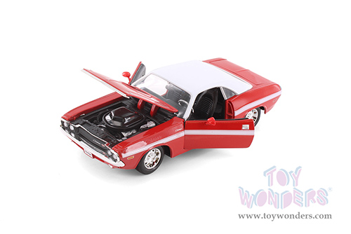 Showcasts® Collectibles - Dodge Challenger R/T Coupe (1970, 1/24 scale diecast model car, Asstd.) 37263/2 MAP: $19.99