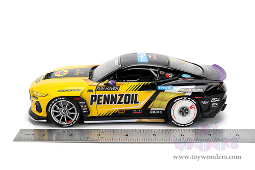Jada Toys RTR Vehicles - Ford Mustang RTR #88 Chelsea Denofa "Pennzoil" "Formula Drift PRO Championship" (2025) with Lights (2025, 1/24, diecast model car, Yellow/Black/Purple) 37326/4