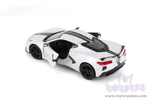 Showcasts® Collectibles - Chevrolet® Corvette® Stingray Coupe Z51 Hardtop (2020, 1/24 scale diecast model car, Asstd.) 37527/3 MAP: $19.99