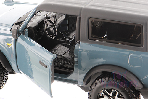 Showcasts® Collectibles - Ford Bronco Badlands (2021, 1/24 scale diecast model car, Asstd.) 37530 MAP: $19.99