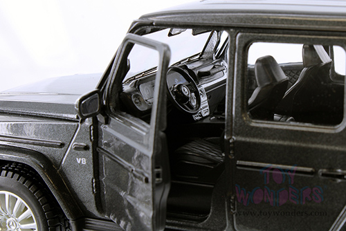 Showcasts® Collectibles - Mercedes-Benz G-Class (2019, 1/25 scale diecast model car, Asstd.) 37531 MAP: $19.99