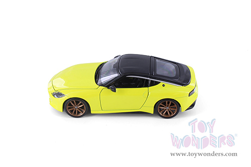 Showcasts® Collectibles - Nissan Assortment (1973, 2024, 1/24 scale die cast model car, Asstd.) 37904/28 MAP: $19.99