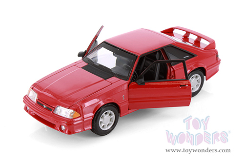Maisto - Special Edition | Ford Mustang SVT Cobra (1993, 1/24 scale diecast model car, Red) 32906R