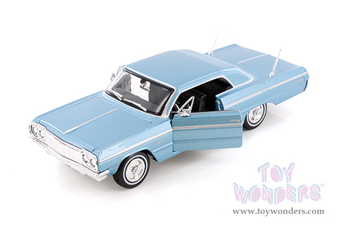 Showcasts® Collectibles - Chevrolet® Impala™ SS™ Hardtop (1964, 1/24 scale diecast model car, Blue) 37908 MAP: $19.99