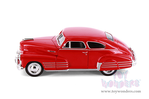 Showcasts® Collectibles - Chevrolet® Fleetline Aerosedan (1948, 1/25 scale diecast model car, Asstd.) 37921 MAP: $19.99
