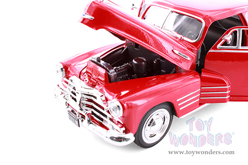 Showcasts® Collectibles - Chevrolet® Fleetline Aerosedan (1948, 1/25 scale diecast model car, Asstd.) 37921 MAP: $19.99