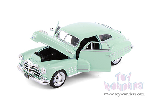 Showcasts® Collectibles - Chevrolet® Fleetline Aerosedan (1948, 1/25 scale diecast model car, Asstd.) 37921 MAP: $19.99