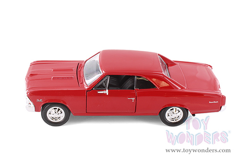 Showcasts® Collectibles - Chevrolet® Chevelle® SS™ 396 Hardtop (1966, 1/24 scale diecast model car, Asstd.) 37960/2 MAP: $19.99