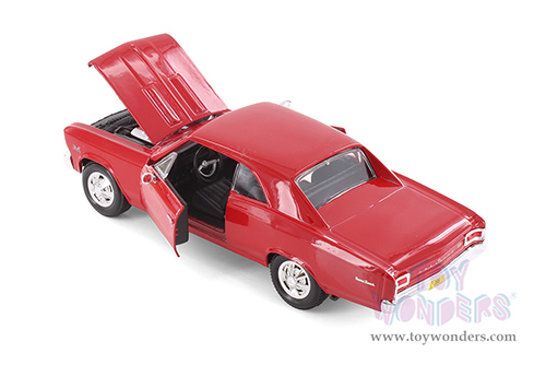 Showcasts® Collectibles - Chevrolet® Chevelle® SS™ 396 Hardtop (1966, 1/24 scale diecast model car, Asstd.) 37960/2 MAP: $19.99