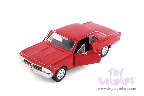 Showcasts® Collectibles - Chevrolet® Chevelle® SS™ 396 Hardtop (1966, 1/24 scale diecast model car, Asstd.) 37960/2 MAP: $19.99