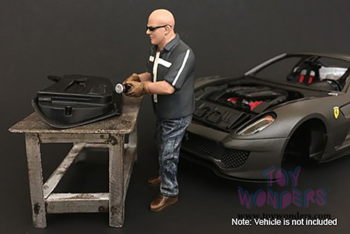 American Diorama Figurine - The Chop Shop Mr. Fabricator Figure (1/18  scale, Black/Brown) 38160