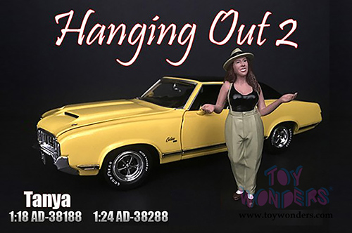 American Diorama Figurine - Hanging Out 2 Tanya Figure (1/18  scale, Green/Black) 38188