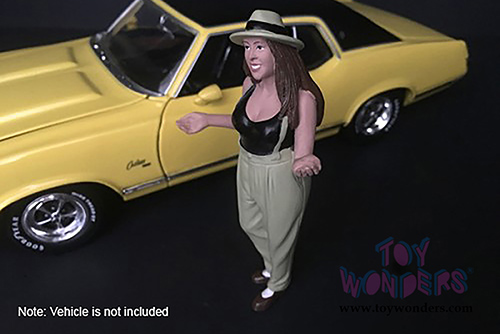 American Diorama Figurine - Hanging Out 2 Tanya Figure (1/18  scale, Green/Black) 38188