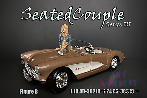 American Diorama Figurine - Seated Couple Series III Figure B (1/24  scale, White/Blue) 38318