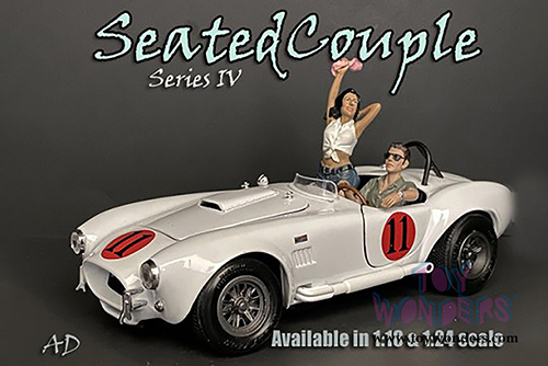 American Diorama Figurine - Seated Couple Series IV Figure A (1/18  scale, Blue/Green) 38219