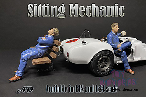 American Diorama Figurine - Sitting Mechanic Figure II (1/24 scale, Blue) 38333