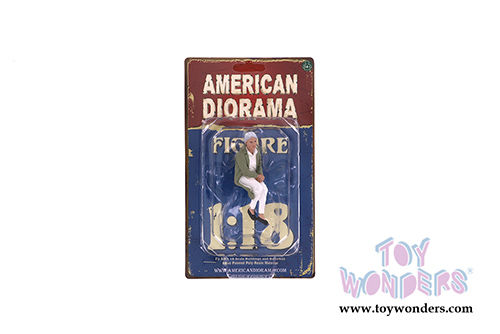 American Diorama Figurine - Sitting Old Couple Figure II (1/18  scale, White/Green) 38235