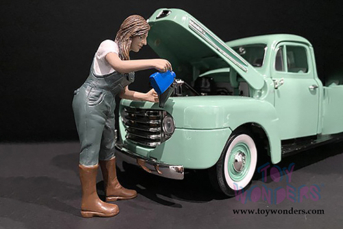 American Diorama Figurine - Car Girl in Tee Kylie Figure (1/24 scale, White/Blue) 38338