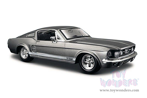 Showcasts® Collectibles - Ford Mustang GT-500 Hardtop (1967, 1/24 scale diecast model car, Gray) 38260GY MAP: $22.99