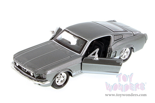 Showcasts® Collectibles - Ford Mustang GT-500 Hardtop (1967, 1/24 scale diecast model car, Gray) 38260GY MAP: $22.99