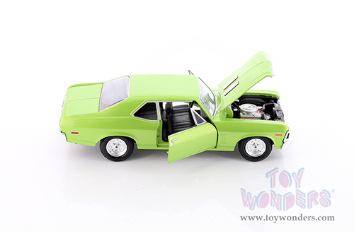 Showcasts® Collectibles - Chevrolet® Nova™ SS™ Hardtop (1970, 1/24 scale diecast model car, Green) 38262GN MAP: $22.99