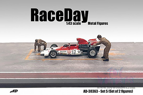 American Diorama Figurine - Race Day Metal Figures Set 5 (1/43 scale, Asstd.) 38363
