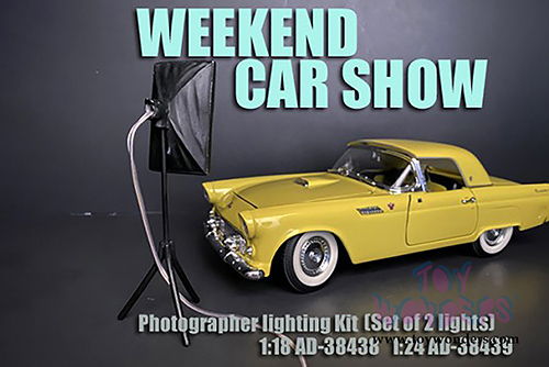 American Diorama Accessories - Photographer Lighting Kit (Set of 2 lights) (1/24  scale, Black) 38439