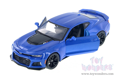 Showcasts® Collectibles - Chevrolet® Camaro® ZL1 Hardtop (2017, 1/24 scale die cast model car, Blue) 38512BU MAP: $22.99
