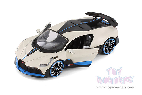 Showcasts® Collectibles - Bugatti DIVO Hardtop (2019, 1/24 scale diecast model car, White) 38526WT MAP: $22.99