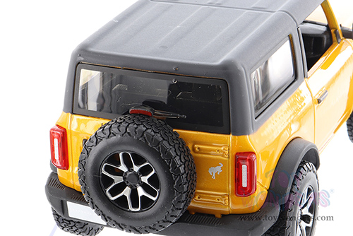 Showcasts® Collectibles - 2021 Ford Bronco Badlands (2021, 1/25 scale diecast model car, Orange) 38530OR MAP: $22.99