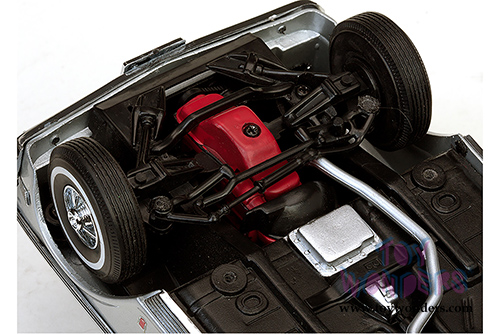 Sun Star USA - Chevrolet Nova Open Convertible (1963, 1/18 scale diecast model car, Satin Silver) 3976