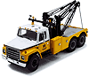 40-0200-International-Harvester-Tow-Truck-125-FG