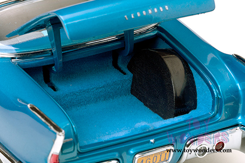 Sun Star USA - Cadillac Eldorado Brougham Hard Top (1957, 1/18 scale diecast model car, Lake Placid Blue) 4011