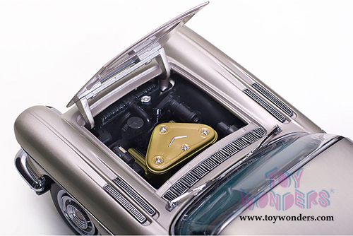 Sun Star USA - Cadillac Eldorado Brougham Hard Top (1957, 1/18 scale diecast model car, Nairobi Pearl) 4012
