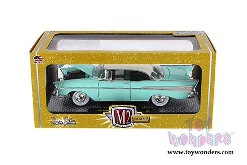 Castline M2 Machines Auto-Thentics - Chevrolet Bel Air Hard Top (1957, 1/24 scale diecast model car, Surf Green) 40300/49B