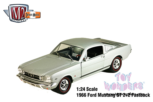 Castline M2 Machines Detroit-Muscle Premium - Ford Mustang GT 2 + 2 Fastback Hard Top (1966, 1/24 scale diecast model car, Silver Frost) 40300/49D