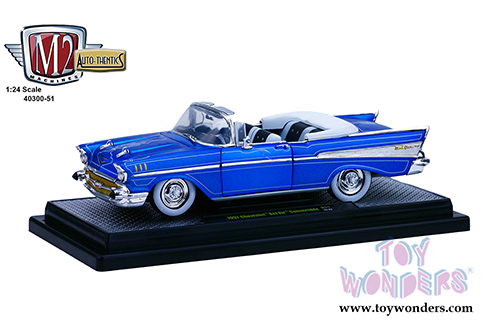 Castline M2 Machines Auto-Thentics - Chevrolet Bel Air Convertible (1957, 1/24 scale diecast model car, Satin Blue) 40300/51A