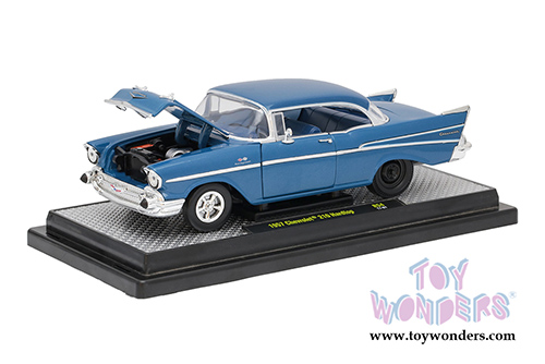 Castline M2 Machines Auto-Thentics | Chevrolet 210 Hardtop (1957, 1/24 scale diecast model car, Harbor Blue) 40300/54A