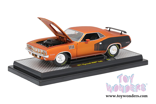 Castline M2 Machines Auto-Thentics | Plymouth Hemi Cuda Hardtop (1971, 1/24 scale diecast model car, Orange) 40300/54B