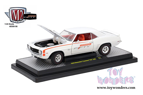 Castline M2 Machines Camaro Fifty - Chevrolet&reg; Camaro&reg; SS&trade; 396 Hardtop (1969, 1/24 scale diecast model car, Pearl White/Orange) 40300/56A