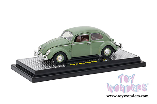 Castline M2 Machines Auto-Thentics | Volkswagen Beetle Deluxe Model Hardtop (1952, 1/24 scale diecast model car, Pastel Green) 40300/59A