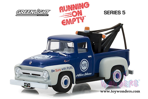 Greenlight - Running on Empty Series 5 | Ford F-100 with Drop-in Tow Hook Pure Oil "Be Sure with Pure" (1956, 1/64 scale diecast model car, Blue/White) 41050A/48