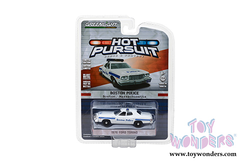 Greenlight - Hot Pursuit Series 26 (1/64 scale diecast model car, Asstd.) 42830/48